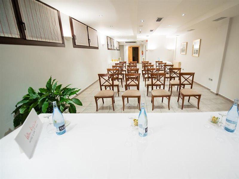 Hotel Villa Virginia Sabiñánigo Esterno foto