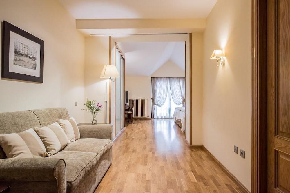 Hotel Villa Virginia Sabiñánigo Esterno foto